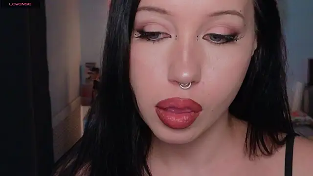 MoranaMissGod online show from April 21, 2:01 pm