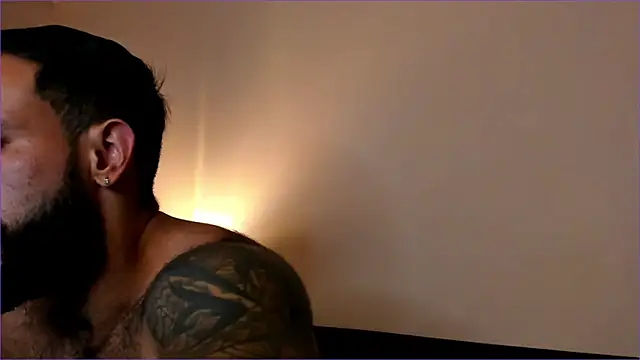 BradLeon  online show from October 6, 6:49 pm