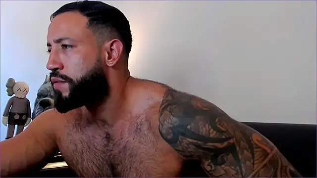 BradLeon  online show from October 17, 7:49 pm