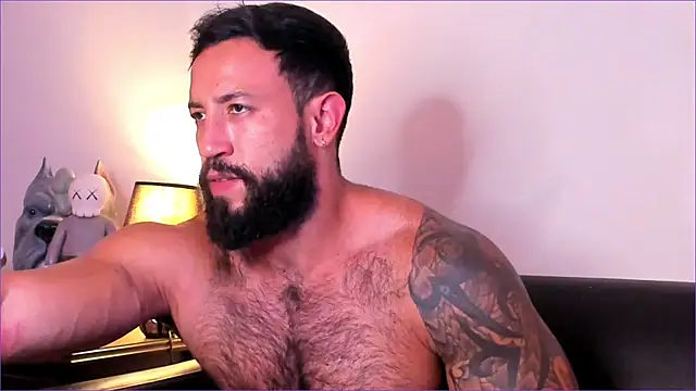 BradLeon  online show from November 24, 6:40 pm