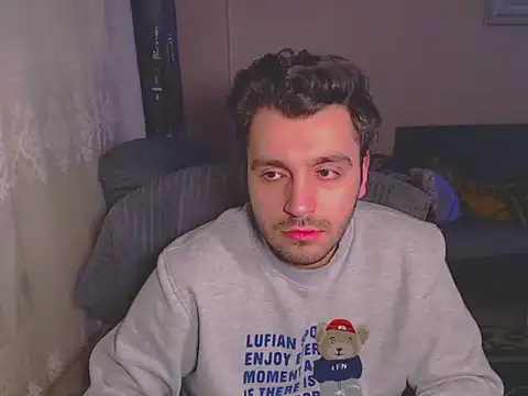 handsomeee04 online show from February 23, 9:37 pm