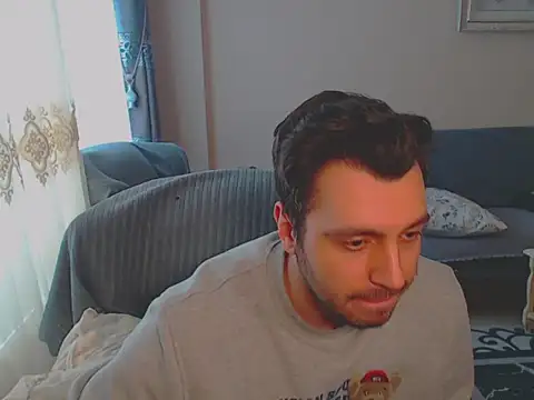 handsomeee04 online show from February 25, 2:44 pm