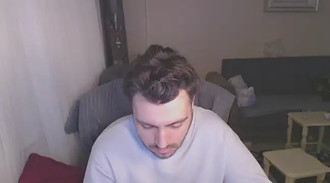 handsomeee04 online show from March 11, 11:04 pm