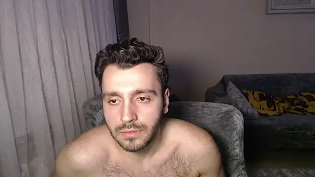 handsomeee04 online show from March 1, 9:39 pm