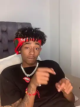 Boy cock18 online show from March 7, 11:38 pm