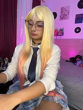 Snapshot of angelgate chatting on October 5, 6:28 pm angelgate online show from October 5, 6:28 pm