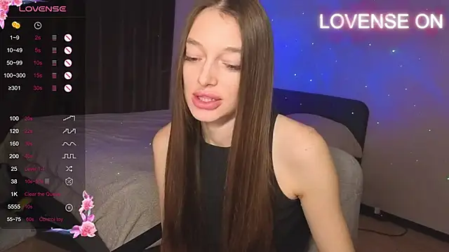 Snapshot of Cherry_air chatting on November 8, 1:17 am Cherry air online show from November 8, 1:17 am