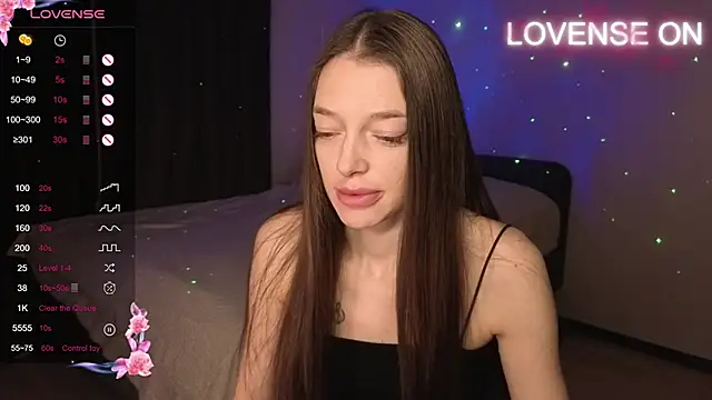 Snapshot of Cherry_air chatting on December 4, 12:09 am Cherry air online show from December 4, 12:09 am