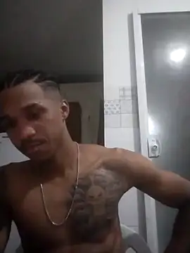 Snapshot of Muzao chatting on December 22, 3:25 am Muzao online show from December 22, 3:25 am