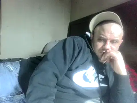 Snapshot of party51502 chatting on December 29, 8:26 pm party51502 online show from December 29, 8:26 pm