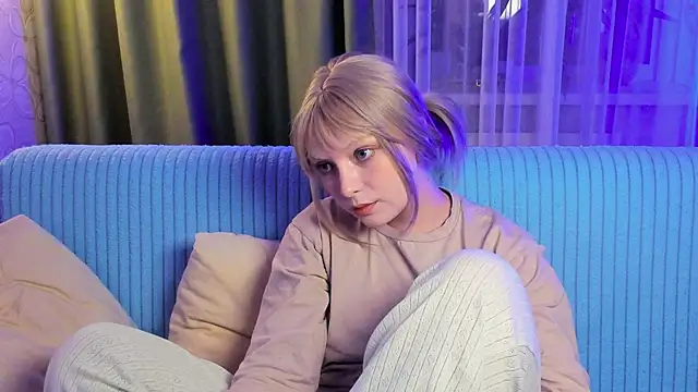 Snapshot of forget_me_not_eve chatting on December 2, 4:35 pm forget me not eve online show from December 2, 4:35 pm