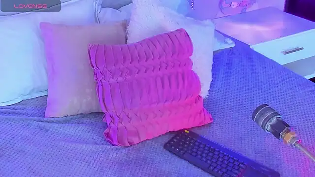 Iliy   online show from February 20, 2:46 pm