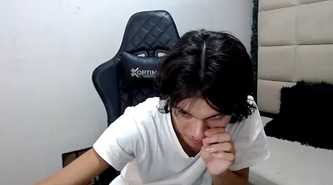 andy dan18 online show from December 30, 8:58 pm