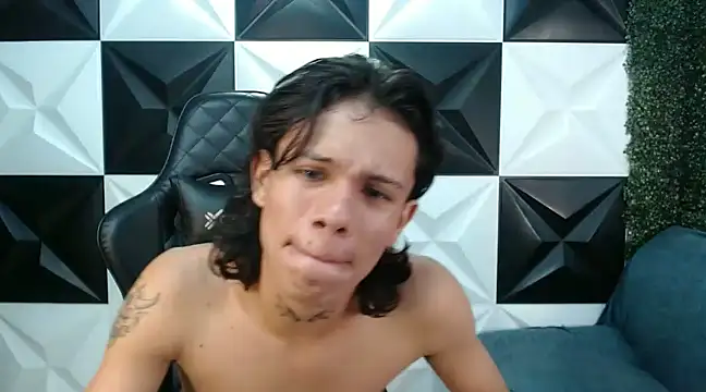 andy dan18 online show from February 3, 9:18 pm