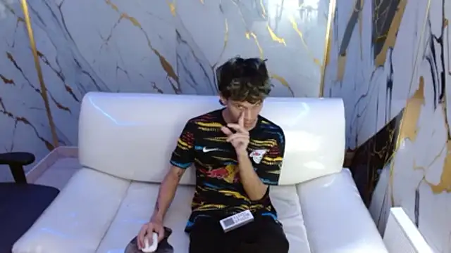 andy dan18 online show from April 21, 7:17 pm