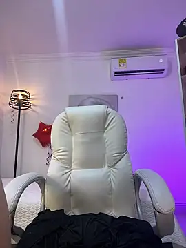 samy xoxox online show from February 22, 7:14 pm