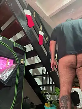 Snapshot of El_Titan1998 chatting on January 2, 7:51 pm El Titan1998 online show from January 2, 7:51 pm