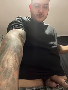 Snapshot of El_Titan1998 chatting on January 10, 10:25 pm El Titan1998 online show from January 10, 10:25 pm