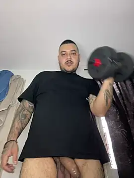 Snapshot of El_Titan1998 chatting on January 25, 7:18 pm El Titan1998 online show from January 25, 7:18 pm