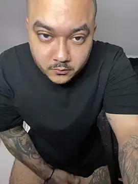 Snapshot of El_Titan1998 chatting on January 26, 3:47 pm El Titan1998 online show from January 26, 3:47 pm