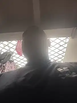 Snapshot of El_Titan1998 chatting on February 28, 6:52 pm El Titan1998 online show from February 28, 6:52 pm