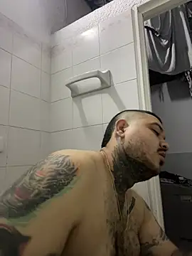 Snapshot of El_Titan1998 chatting on March 3, 11:00 am El Titan1998 online show from March 3, 11:00 am