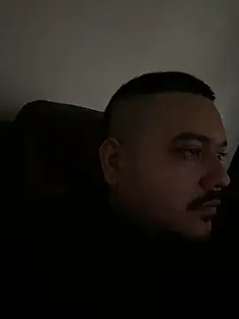 Snapshot of El_Titan1998 chatting on March 16, 2:44 pm El Titan1998 online show from March 16, 2:44 pm