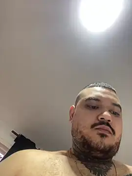 Snapshot of El_Titan1998 chatting on March 17, 12:25 pm El Titan1998 online show from March 17, 12:25 pm