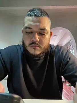 Snapshot of El_Titan1998 chatting on September 25, 8:12 pm El Titan1998 online show from September 25, 8:12 pm