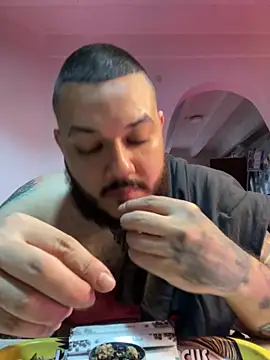 Snapshot of El_Titan1998 chatting on November 5, 8:42 pm El Titan1998 online show from November 5, 8:42 pm