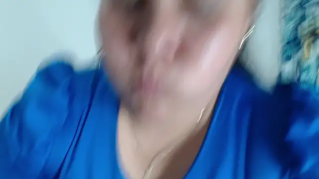 Snapshot of kariragapeass18 chatting on December 30, 3:57 pm kariragapeass18 online show from December 30, 3:57 pm