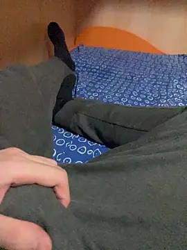 Snapshot of Dvddd chatting on December 2, 9:10 pm Dvddd online show from December 2, 9:10 pm