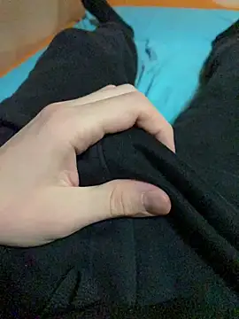 Snapshot of Dvddd chatting on December 14, 10:20 am Dvddd online show from December 14, 10:20 am