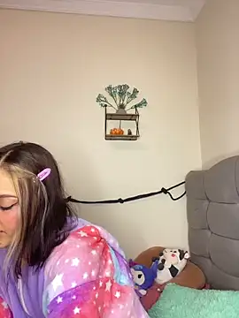 BlueStoneX online show from December 16, 6:51 am