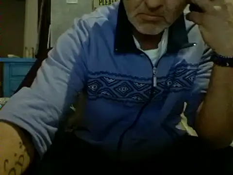 Snapshot of kevincumporn chatting on February 20, 6:35 pm kevincumporn online show from February 20, 6:35 pm