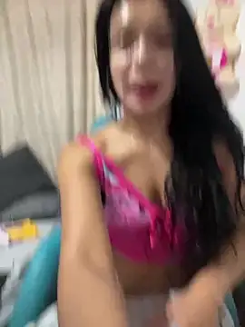 Snapshot of Charlotemonroe chatting on January 13, 7:11 am Charlotemonroe online show from January 13, 7:11 am