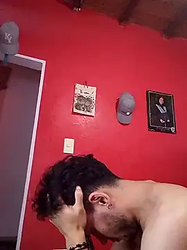 Snapshot of BlakeandRouse chatting on March 9, 9:36 pm BlakeandRouse online show from March 9, 9:36 pm