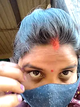 Snapshot of sweet_suman chatting on March 22, 11:42 am sweet suman online show from March 22, 11:42 am