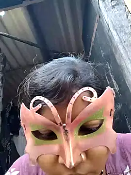 Snapshot of sweet_suman chatting on November 13, 4:22 am sweet suman online show from November 13, 4:22 am