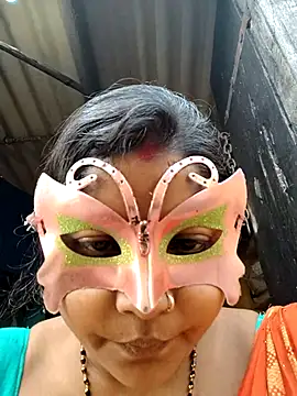 Snapshot of sweet_suman chatting on November 17, 4:18 am sweet suman online show from November 17, 4:18 am