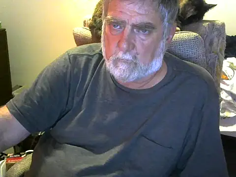 Snapshot of viejo_oso chatting on September 29, 5:01 am viejo oso online show from September 29, 5:01 am