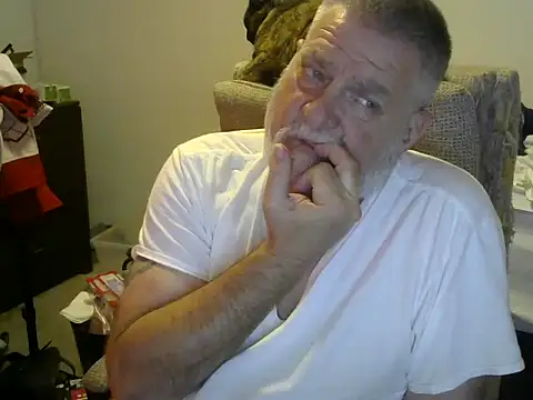 Snapshot of viejo_oso chatting on October 8, 3:48 am viejo oso online show from October 8, 3:48 am