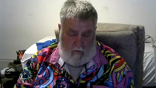 Snapshot of viejo_oso chatting on March 20, 3:44 am viejo oso online show from March 20, 3:44 am