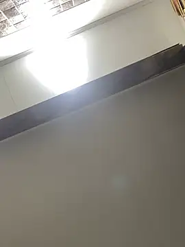 Snapshot of Sophia_cyrus11 chatting on December 23, 2:24 am Sophia cyrus11 online show from December 23, 2:24 am