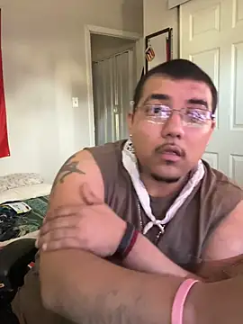 cloudy couple444 online show from February 18, 6:15 pm