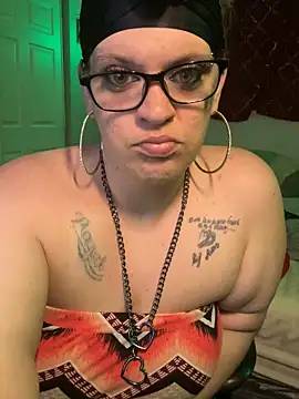 cloudy couple444 online show from October 7, 6:32 am