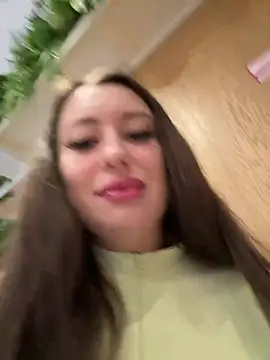 Snapshot of AndreaMood chatting on January 28, 2:43 am AndreaMood online show from January 28, 2:43 am
