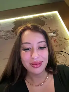Snapshot of AndreaMood chatting on March 21, 3:44 am AndreaMood online show from March 21, 3:44 am