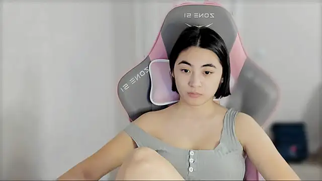  hannah baker online show from March 4, 10:24 am