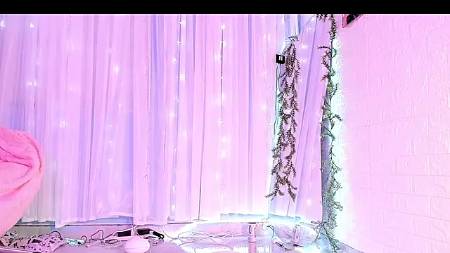 Snapshot of NattSumi chatting on January 5, 9:37 am NattSumi online show from January 5, 9:37 am